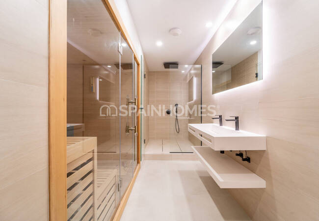 Villa De 5 Dormitorios Con Piscina Y Jacuzzi En Benalmádena 33