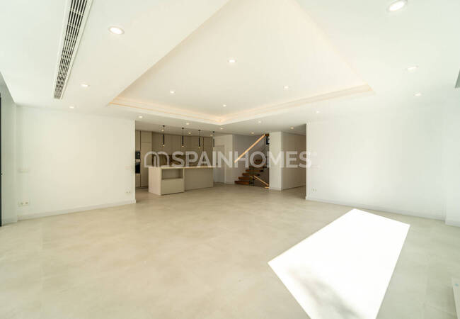 Villa De 5 Dormitorios Con Piscina Y Jacuzzi En Benalmádena 15