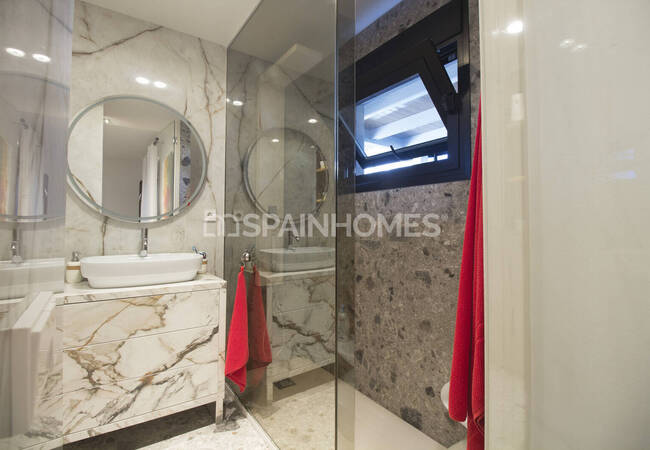 Contemporary House with Pool in Benalmádena 23