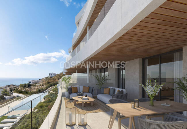 2 and 3-bedroom Flats in a Complex with Pool in Málaga 13