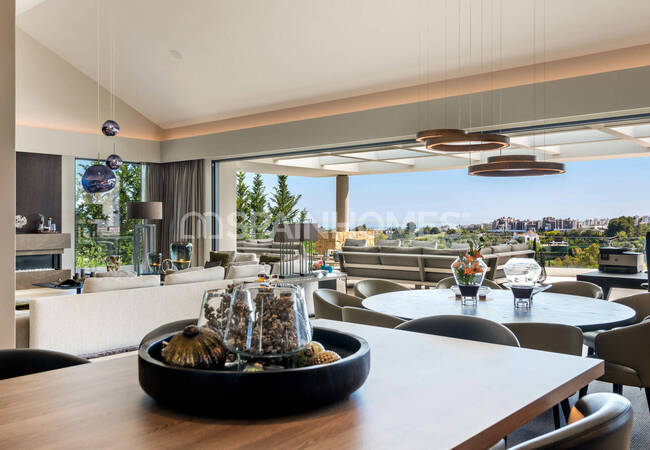 Luxurious Sea and Golf Views Villa with Pool in Benahavís 21