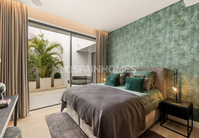 Luxurious Sea and Golf Views Villa with Pool in Benahavís 26