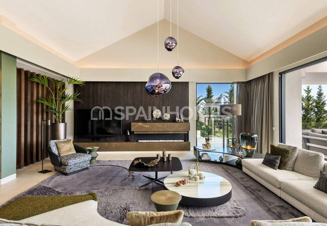 Luxurious Sea and Golf Views Villa with Pool in Benahavís 16