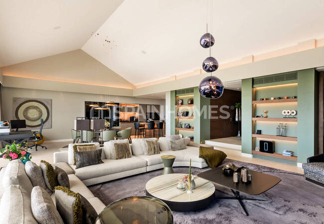 Luxurious Sea and Golf Views Villa with Pool in Benahavís 17