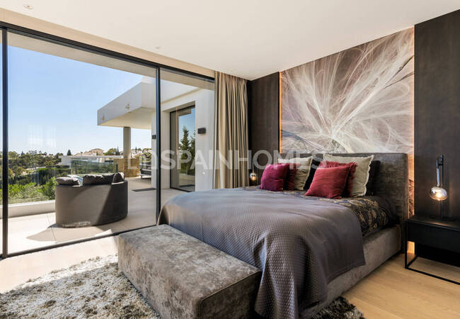 Luxurious Sea and Golf Views Villa with Pool in Benahavís 22