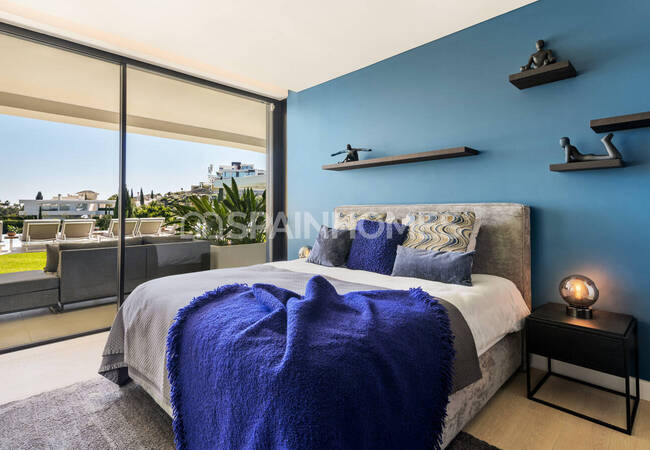 Luxurious Sea and Golf Views Villa with Pool in Benahavís 24