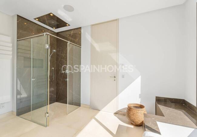 Villa De 5 Dormitorios Cerca Del Puerto Deportivo En Benahavís 28