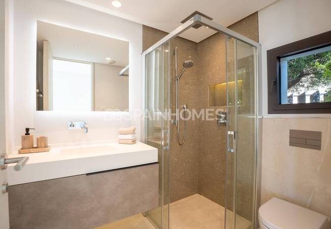 Villa De 5 Dormitorios Cerca Del Puerto Deportivo En Benahavís 29