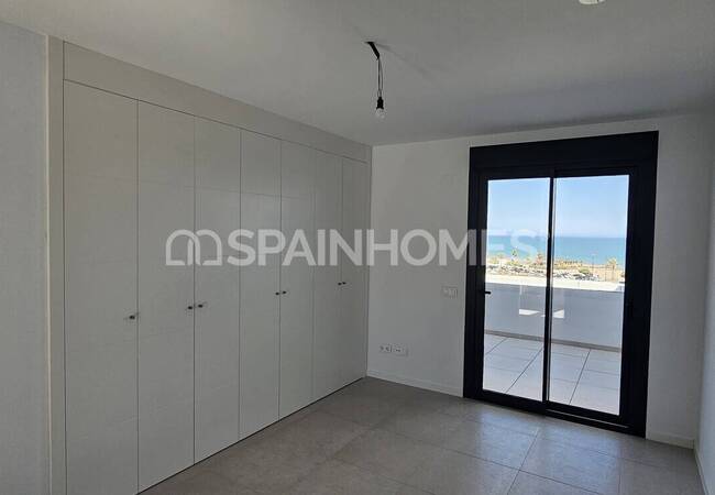 Apartamento De 3 Dormitorios Frente Al Mar En Torremolinos Málaga 19