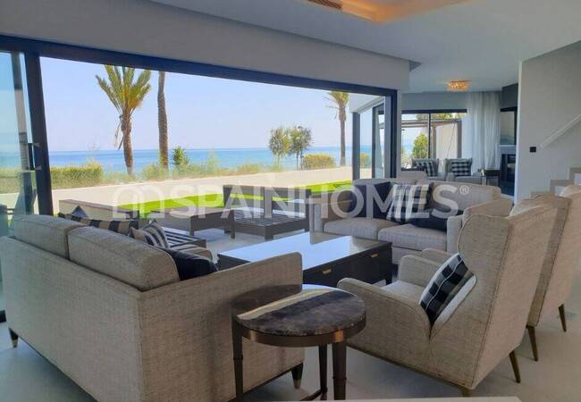 Casa Adosada Frente Al Mar Con Las Mejores Comodidades En Estepona 13