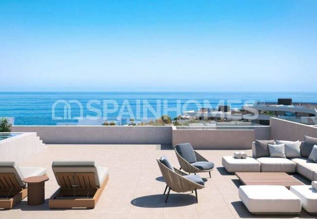 Sea View Apartments with Shared Pool and Gym in Manilva 9