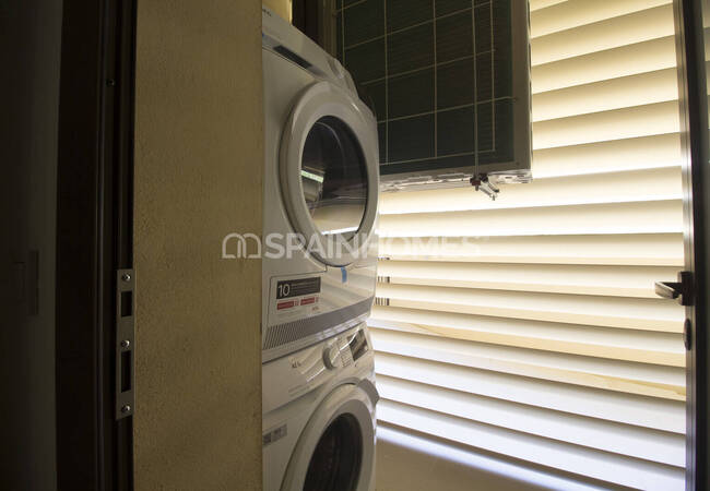 Квартира с видом на море и общим бассейном в Фуэнхироле 22