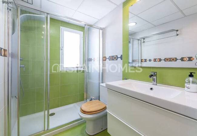 4-комнатная квартира с видом на море и бассейном в Бенальмадене 19