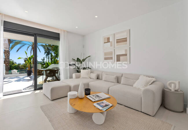 Spacious Apartments and Penthouses in Estepona El Paraíso 9