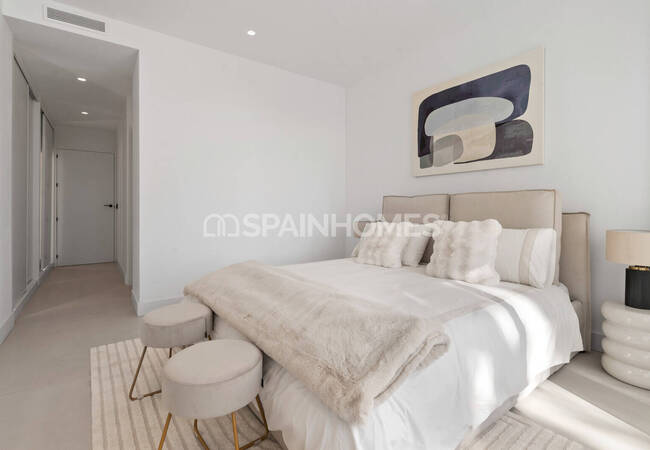 Spacious Apartments and Penthouses in Estepona El Paraíso 17