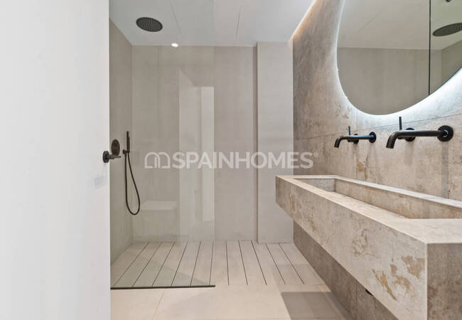 Spacious Apartments and Penthouses in Estepona El Paraíso 24