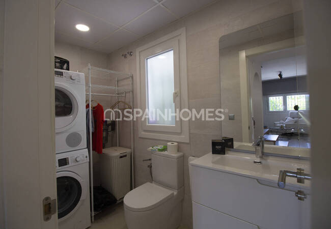 Sea View Townhouses with Shared Pool in Benalmádena 36