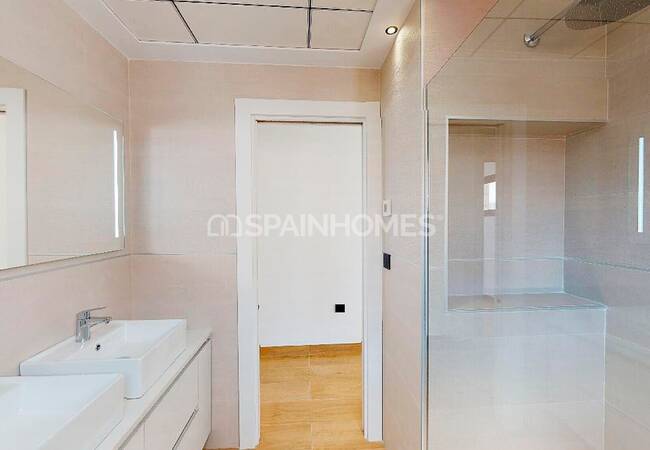 Finestrat Costa Blanca’da Deniz Manzaralı Modern Villalar 14