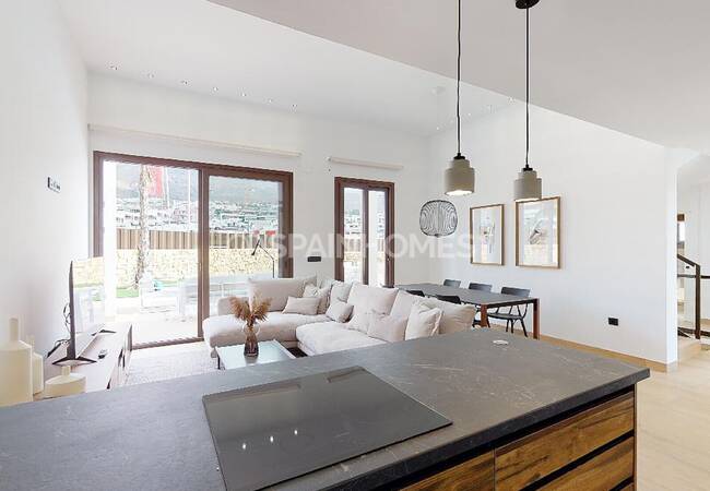 Finestrat Costa Blanca’da Deniz Manzaralı Modern Villalar 9