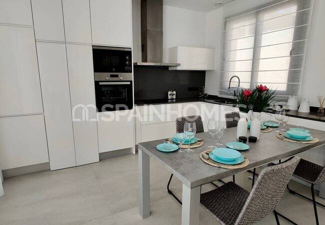 Alicante Polop'ta Sahile Yakın Deniz Manzaralı Müstakil Villalar 30
