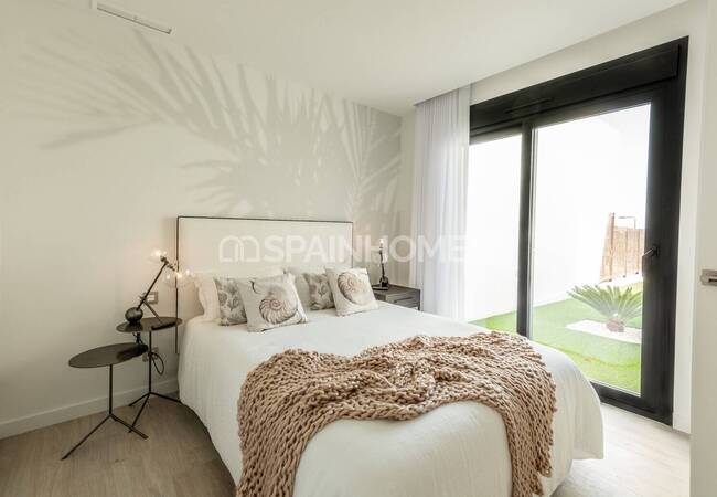 Alicante’de Sahile Yakın Müstakil Villalar 13