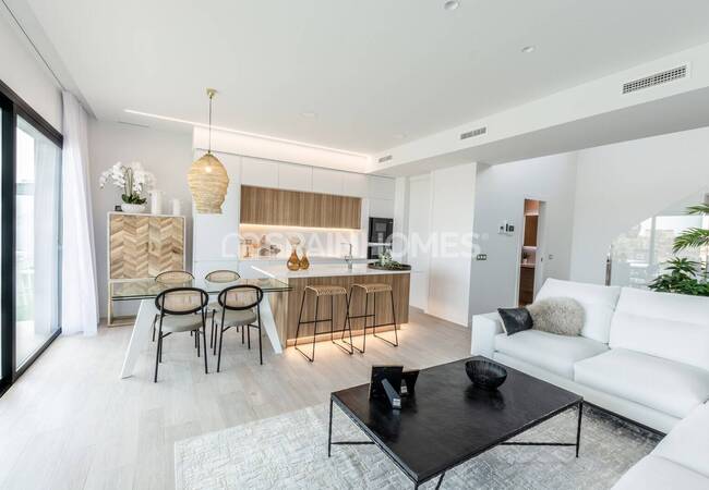 Alicante’de Sahile Yakın Müstakil Villalar 9