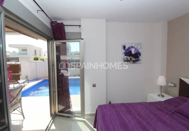 Fully Furnished and Decorated Golf Villa in Orihuela 30