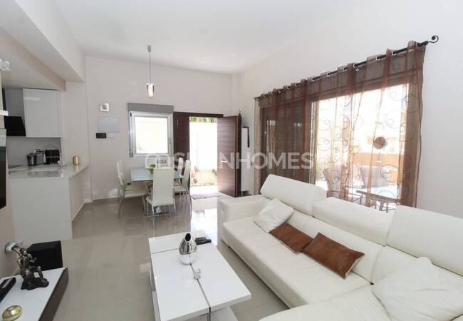 Fully Furnished and Decorated Golf Villa in Orihuela 16