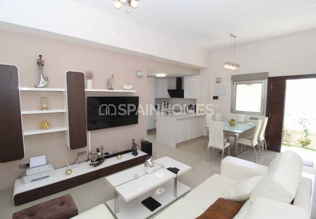 Fully Furnished and Decorated Golf Villa in Orihuela 34