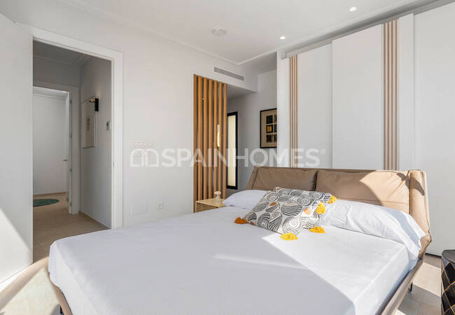 Современные Отдельные Виллы в Ориуэле с Бассейном и Солярием 30