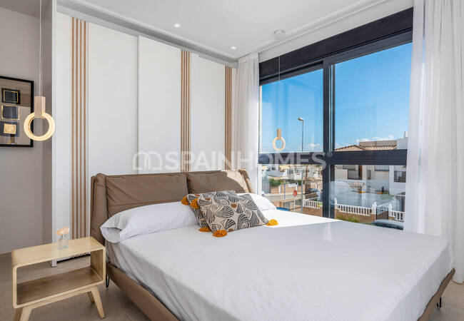 Современные Отдельные Виллы в Ориуэле с Бассейном и Солярием 31