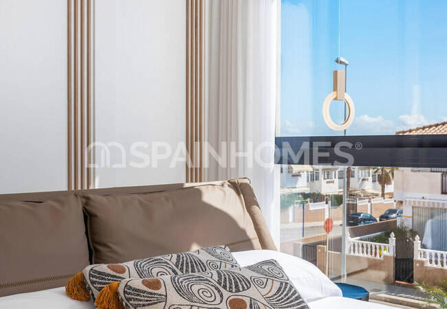 Современные Отдельные Виллы в Ориуэле с Бассейном и Солярием 32