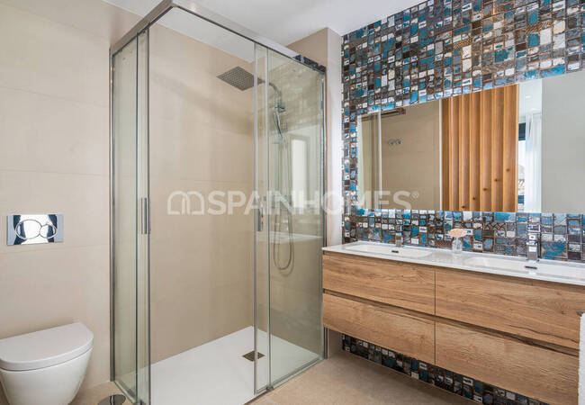 Современные Отдельные Виллы в Ориуэле с Бассейном и Солярием 38