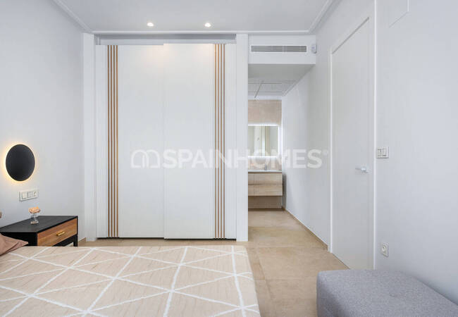 Современные Отдельные Виллы в Ориуэле с Бассейном и Солярием 29