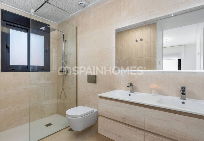 Современные Отдельные Виллы в Ориуэле с Бассейном и Солярием 36