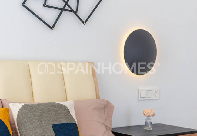 Современные Отдельные Виллы в Ориуэле с Бассейном и Солярием 28