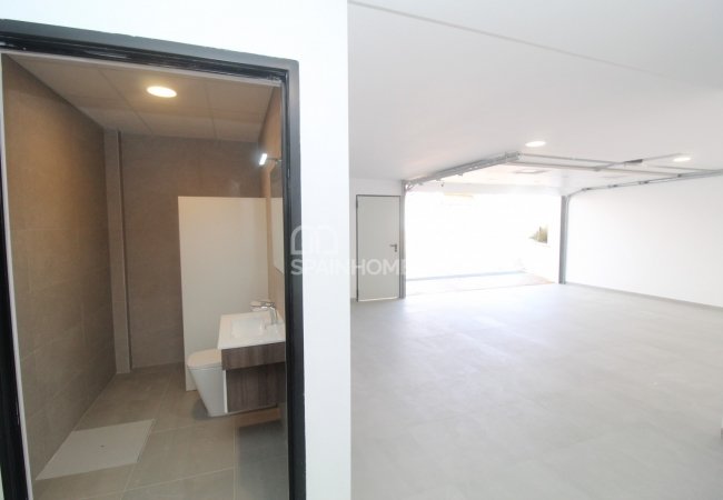 Costa Blanca'da Tam Donanımlı Satışa Hazır Villa 44