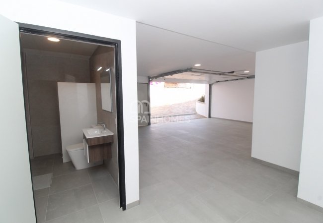 Costa Blanca'da Tam Donanımlı Satışa Hazır Villa 45