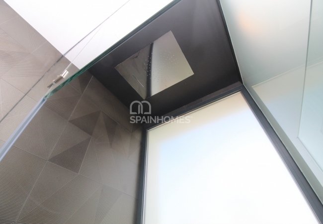 Costa Blanca'da Tam Donanımlı Satışa Hazır Villa 32