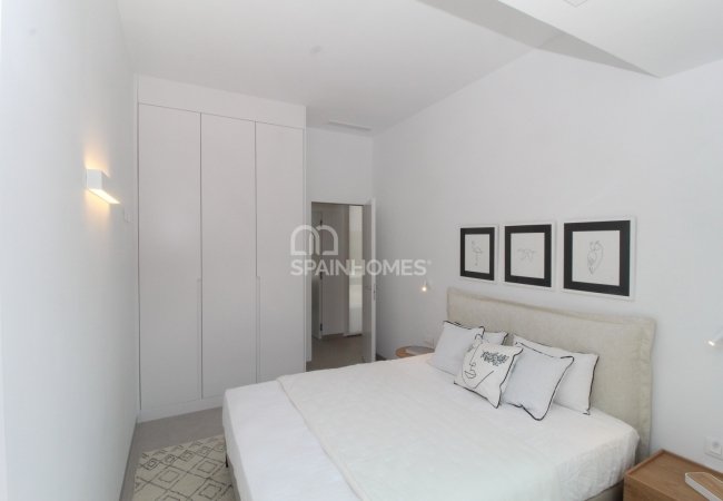 Costa Blanca'da Tam Donanımlı Satışa Hazır Villa 34