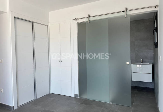 Semi-detached Houses with Private Pool in El Gran Alcant 11