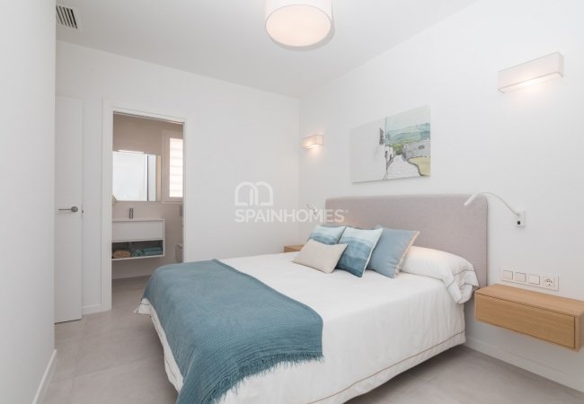 Ready to Move-in Apartments for Sale in Playa Flamenca