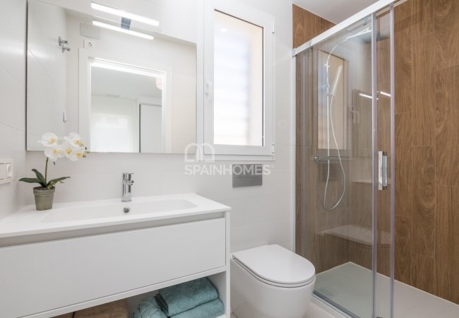 Ready to Move-in Apartments for Sale in Playa Flamenca