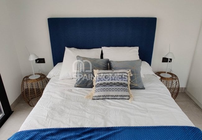 Polop Valencia'da Modern Tasarımlı Aydınlık Villalar