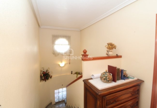 Дом в Средиземноморском Стиле на Продажу в Ориуэла-Коста 20