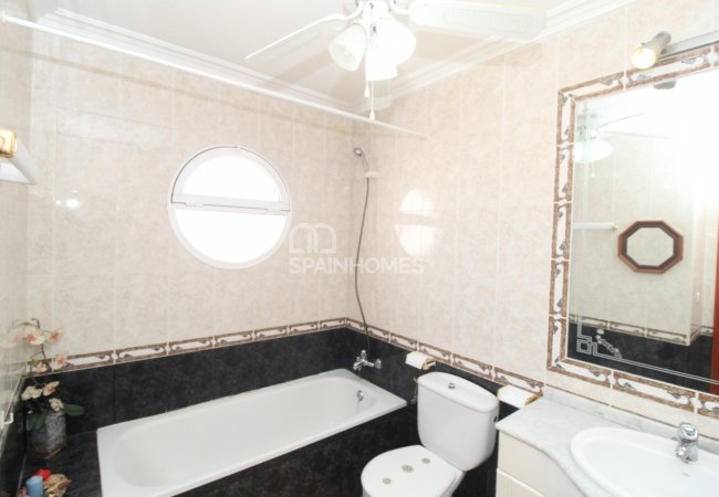 Дом в Средиземноморском Стиле на Продажу в Ориуэла-Коста 21