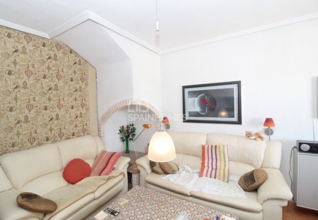 Torrevieja Costa Blanca'da Pembe Göl Yakınında Satılık Ev 12