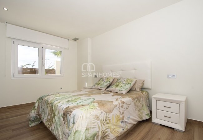 Single Storey Villa with Private Pool in Los Montesinos 35