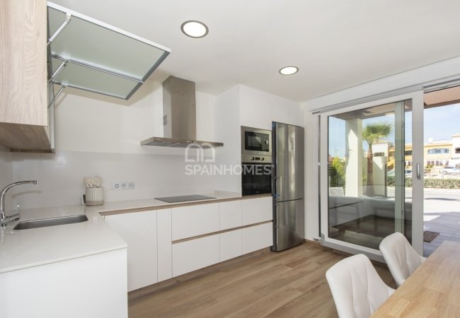 Single Storey Villa with Private Pool in Los Montesinos 24