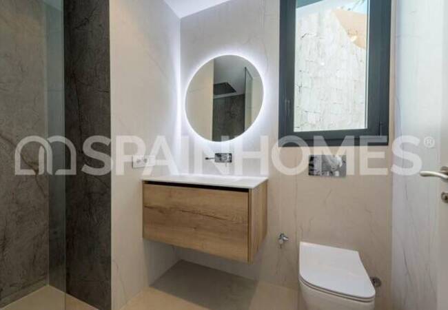Alicante Benidorm'da Yüzme Havuzlu ve Teraslı Lüks Daireler 19